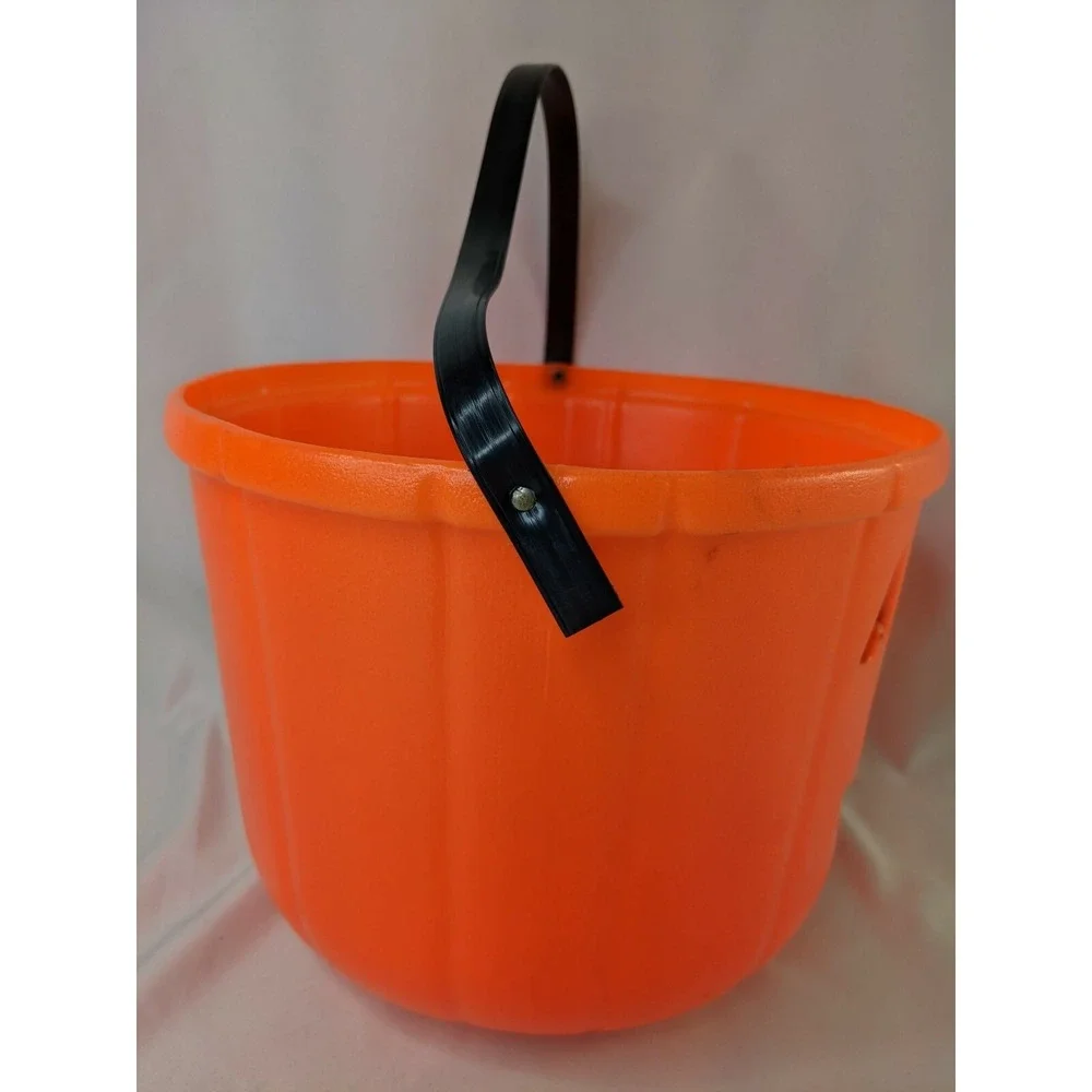 Large Pumpkin Jack o‎ Lantern Treat Bucket 10 Inch Diameter 8 Inch Tall